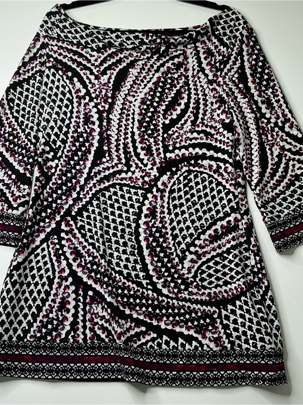 White House Black Market Women's Tunic Black Geometric Print 3/4 Sleeve Size M
